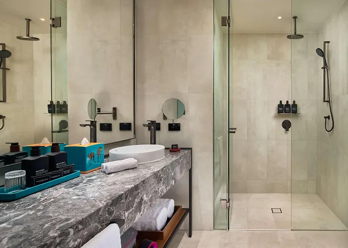 Next Hotel Melbourne, Curio Collection By Hilton